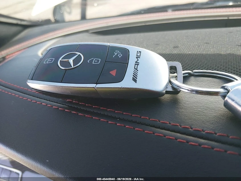 Mercedes-Benz GT 63 AMG | DISTRONIC | BURMESTER | , снимка 9 - Автомобили и джипове - 55045840