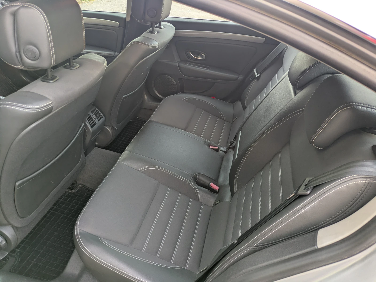 Renault Laguna, снимка 6 - Автомобили и джипове - 55063664