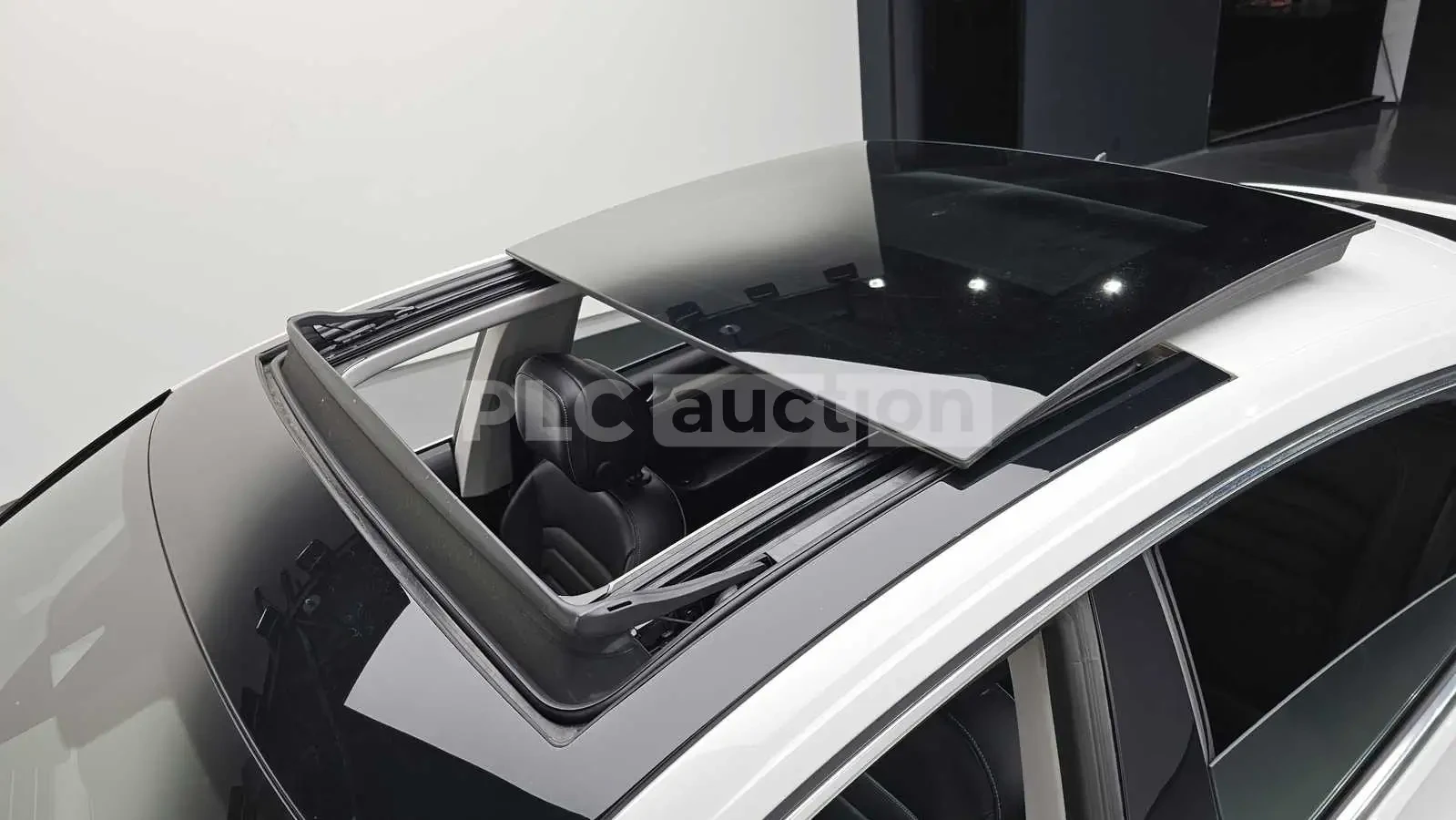 VW Arteon PRESTIGE /360/PANORAMA/ПОДГРЕВ/ОБДУХВАНЕ/, снимка 17 - Автомобили и джипове - 55156535