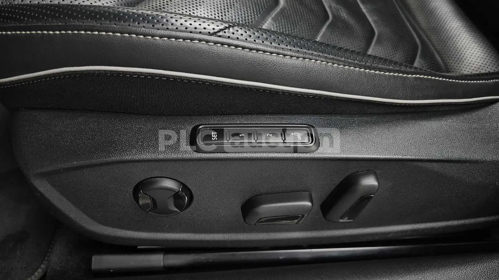 VW Arteon PRESTIGE /360/PANORAMA/ПОДГРЕВ/ОБДУХВАНЕ/, снимка 16 - Автомобили и джипове - 55156535