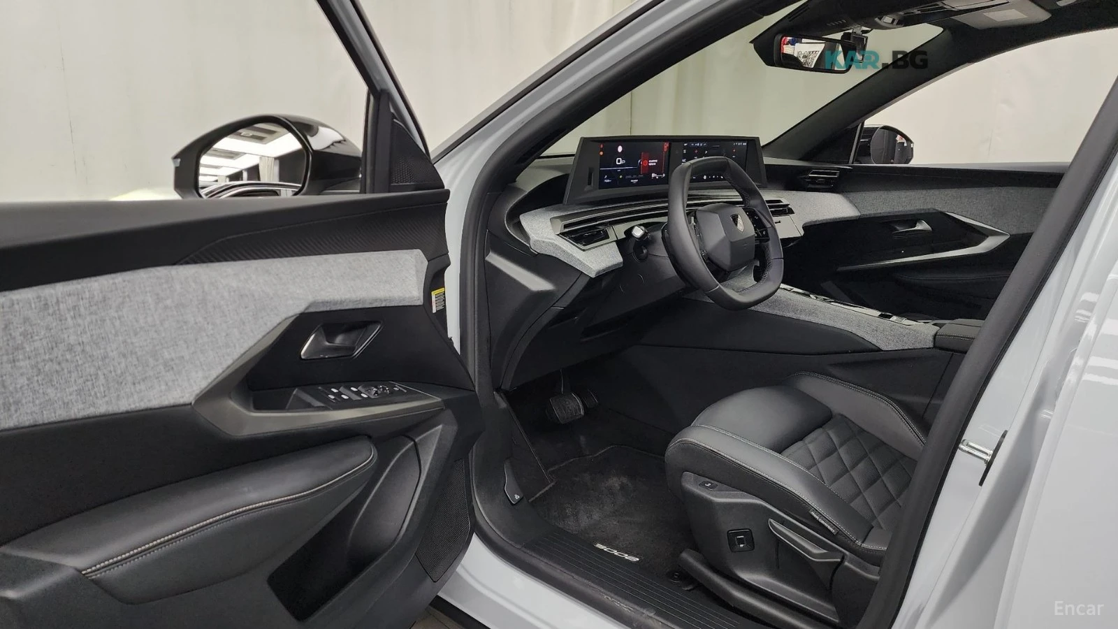 Peugeot 3008 1.2* Hybrid* Allure* 360* КОЖА* ПОДГРЕВ* , снимка 9 - Автомобили и джипове - 55315366