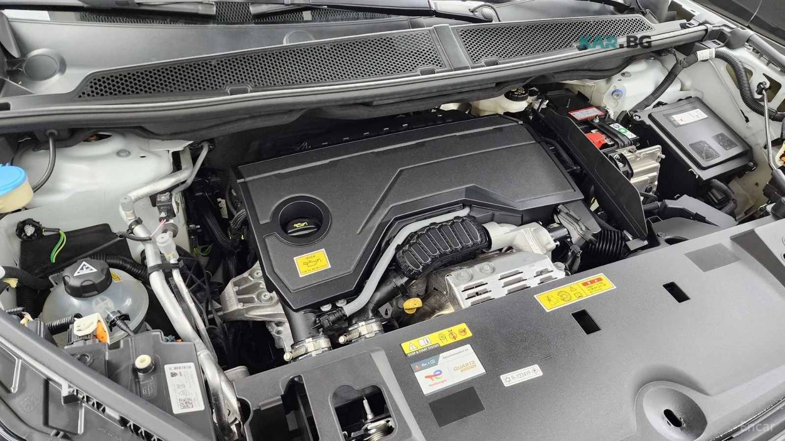 Peugeot 3008 1.2* Hybrid* Allure* 360* КОЖА* ПОДГРЕВ* , снимка 5 - Автомобили и джипове - 55315366