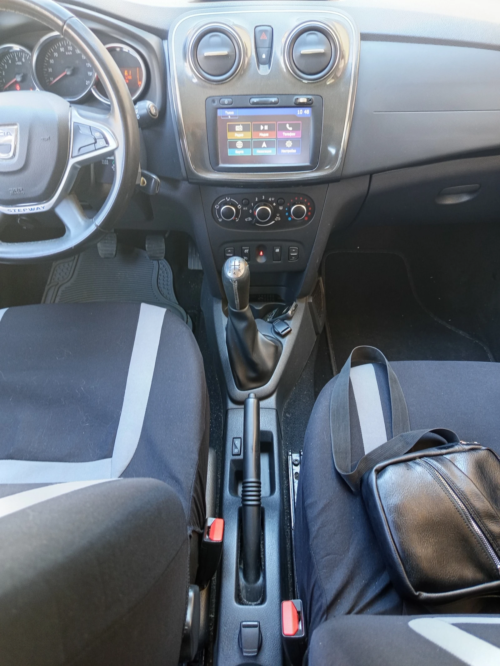 Dacia Sandero 0.900, снимка 4 - Автомобили и джипове - 55345548