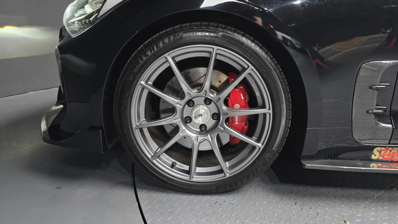 Kia Stinger CARBON| AEM| 360| HEADS UP, снимка 5 - Автомобили и джипове - 55398499