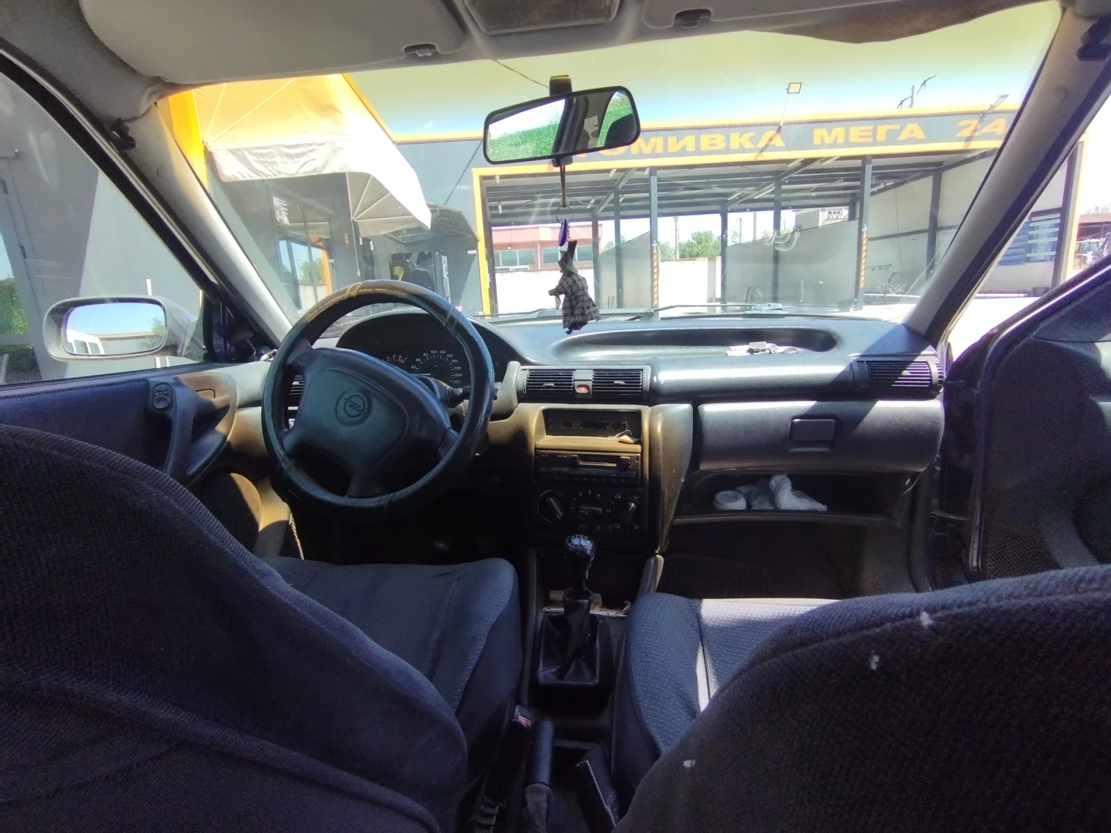 Opel Astra, снимка 12 - Автомобили и джипове - 55421573