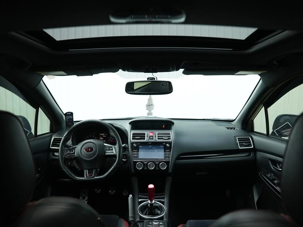 Subaru WRX * STI* Manual* KEYLESS* Camera* ПОДГРЕВ* , снимка 11 - Автомобили и джипове - 55604423