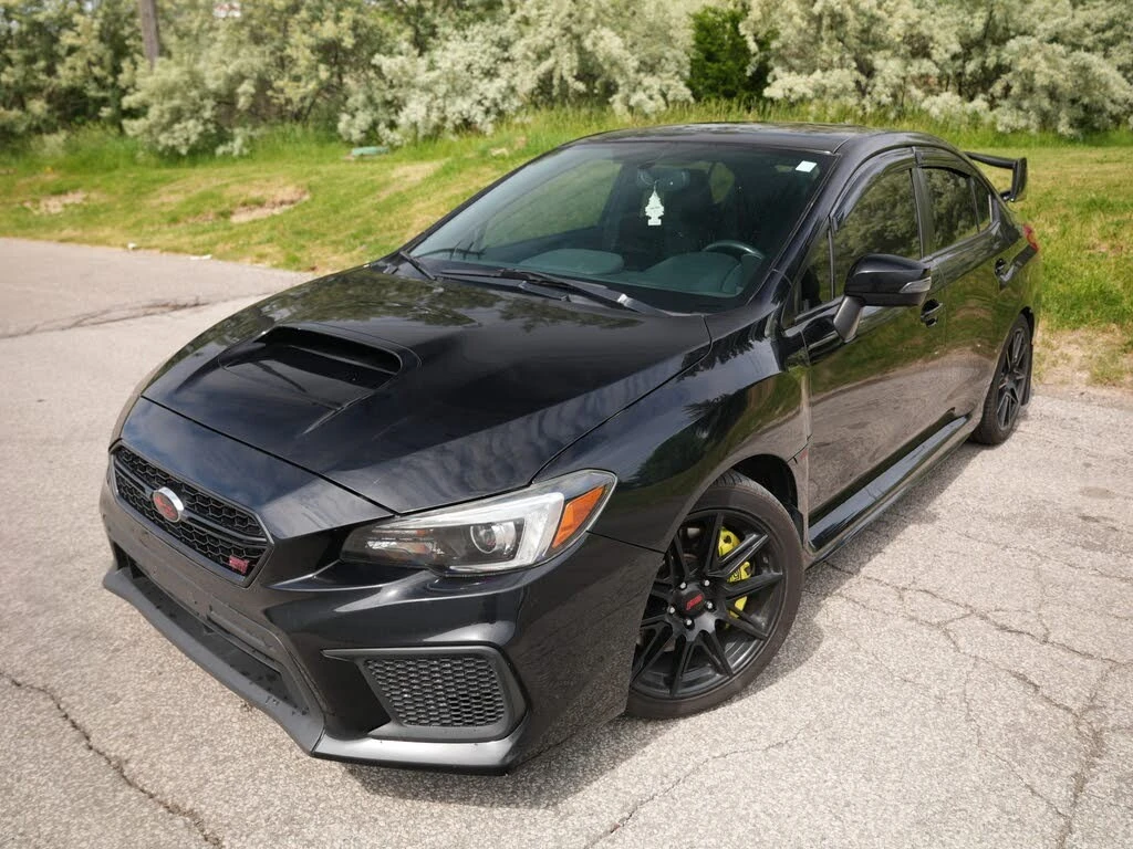 Subaru WRX * STI* Manual* KEYLESS* Camera* ПОДГРЕВ* , снимка 4 - Автомобили и джипове - 55604423