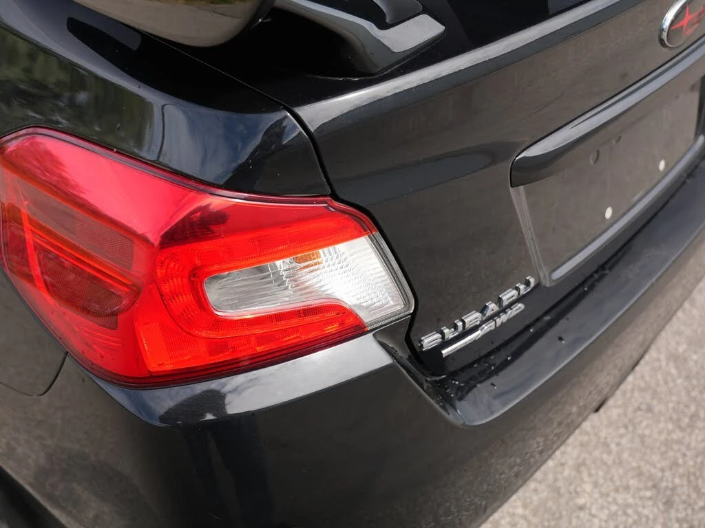 Subaru WRX * STI* Manual* KEYLESS* Camera* ПОДГРЕВ* , снимка 10 - Автомобили и джипове - 55604423