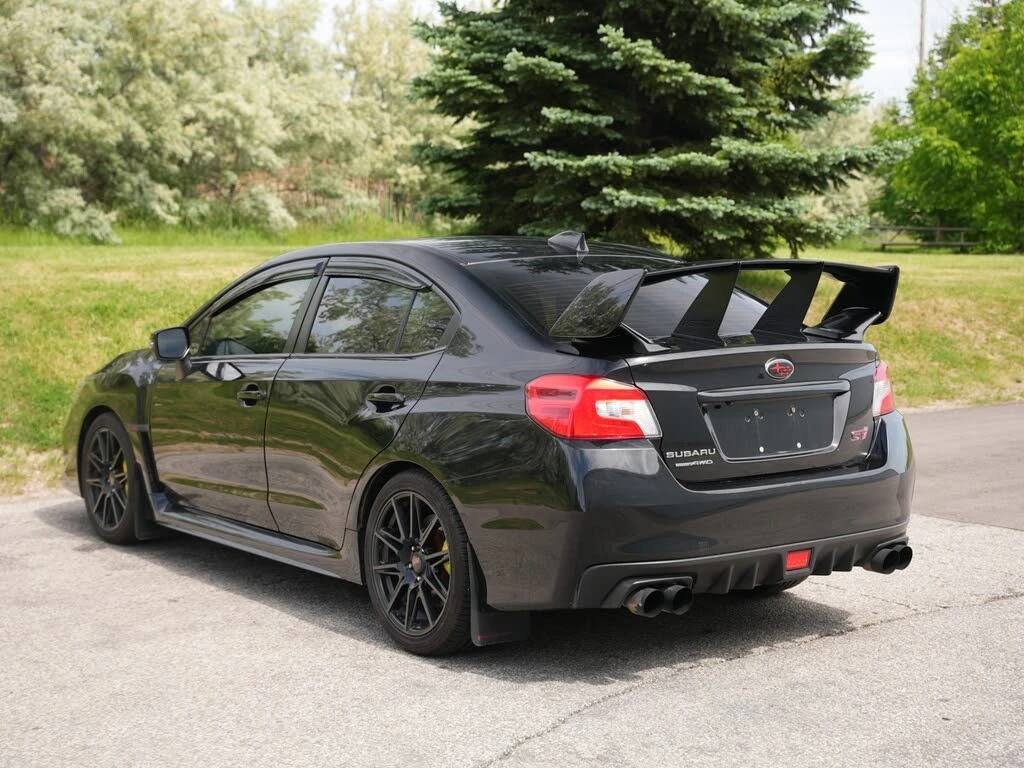 Subaru WRX * STI* Manual* KEYLESS* Camera* ПОДГРЕВ* , снимка 6 - Автомобили и джипове - 55604423