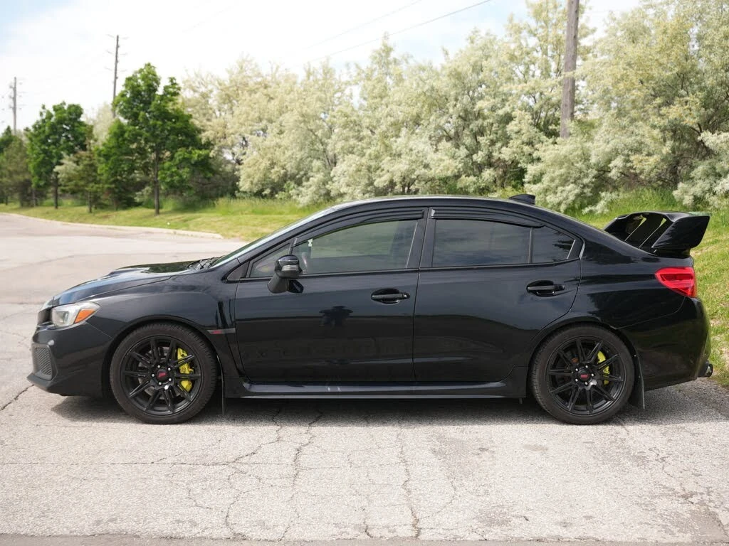 Subaru WRX * STI* Manual* KEYLESS* Camera* ПОДГРЕВ* , снимка 5 - Автомобили и джипове - 55604423