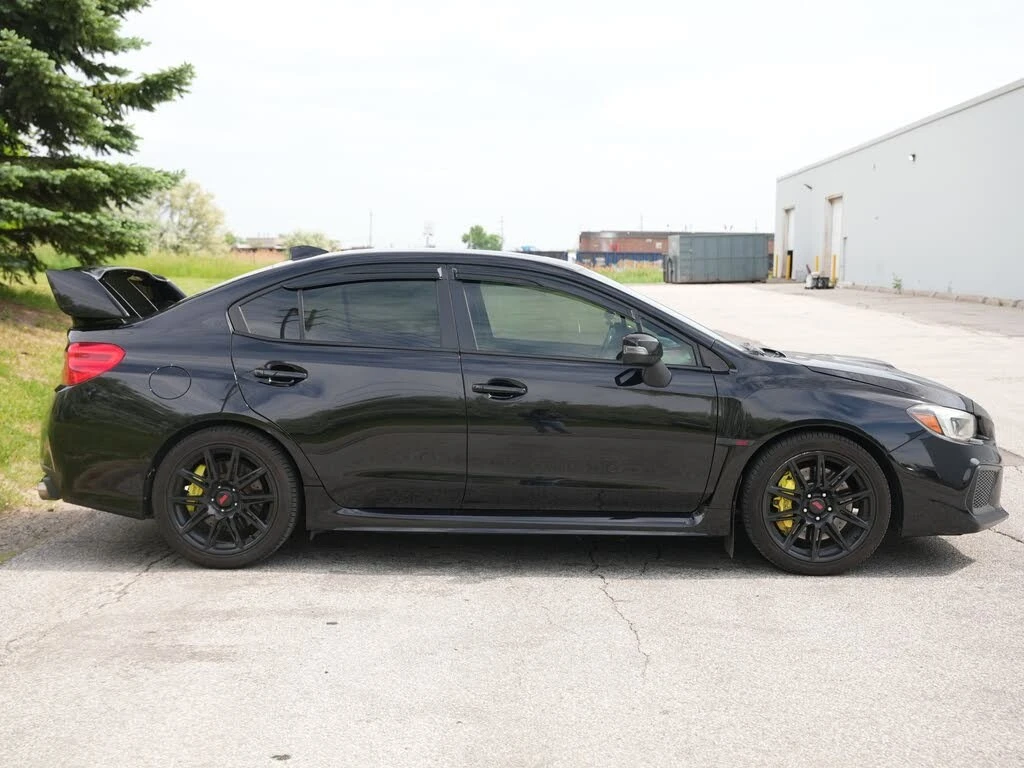 Subaru WRX * STI* Manual* KEYLESS* Camera* ПОДГРЕВ* , снимка 9 - Автомобили и джипове - 55604423