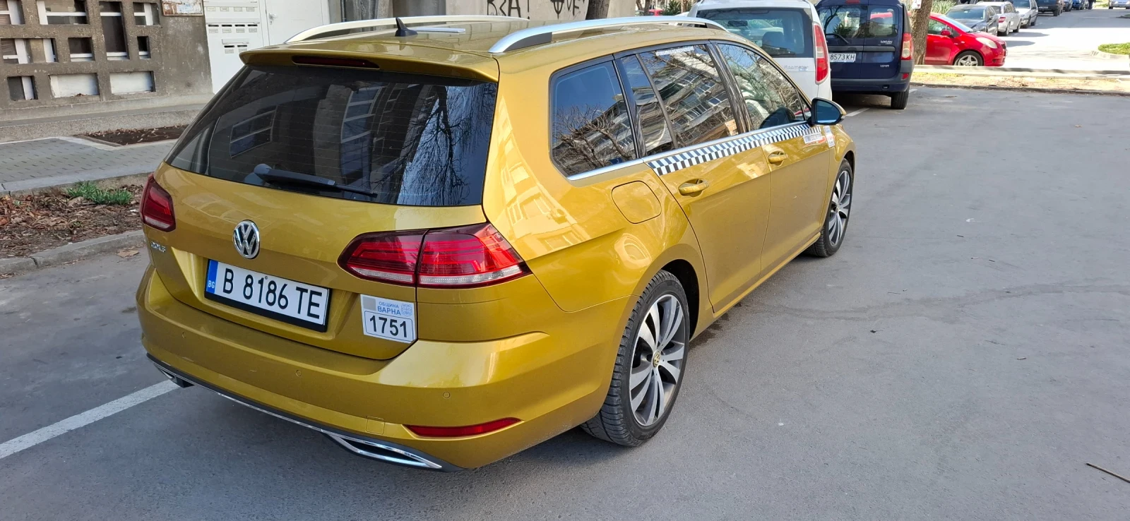 VW Golf Variant, снимка 7 - Автомобили и джипове - 55715511