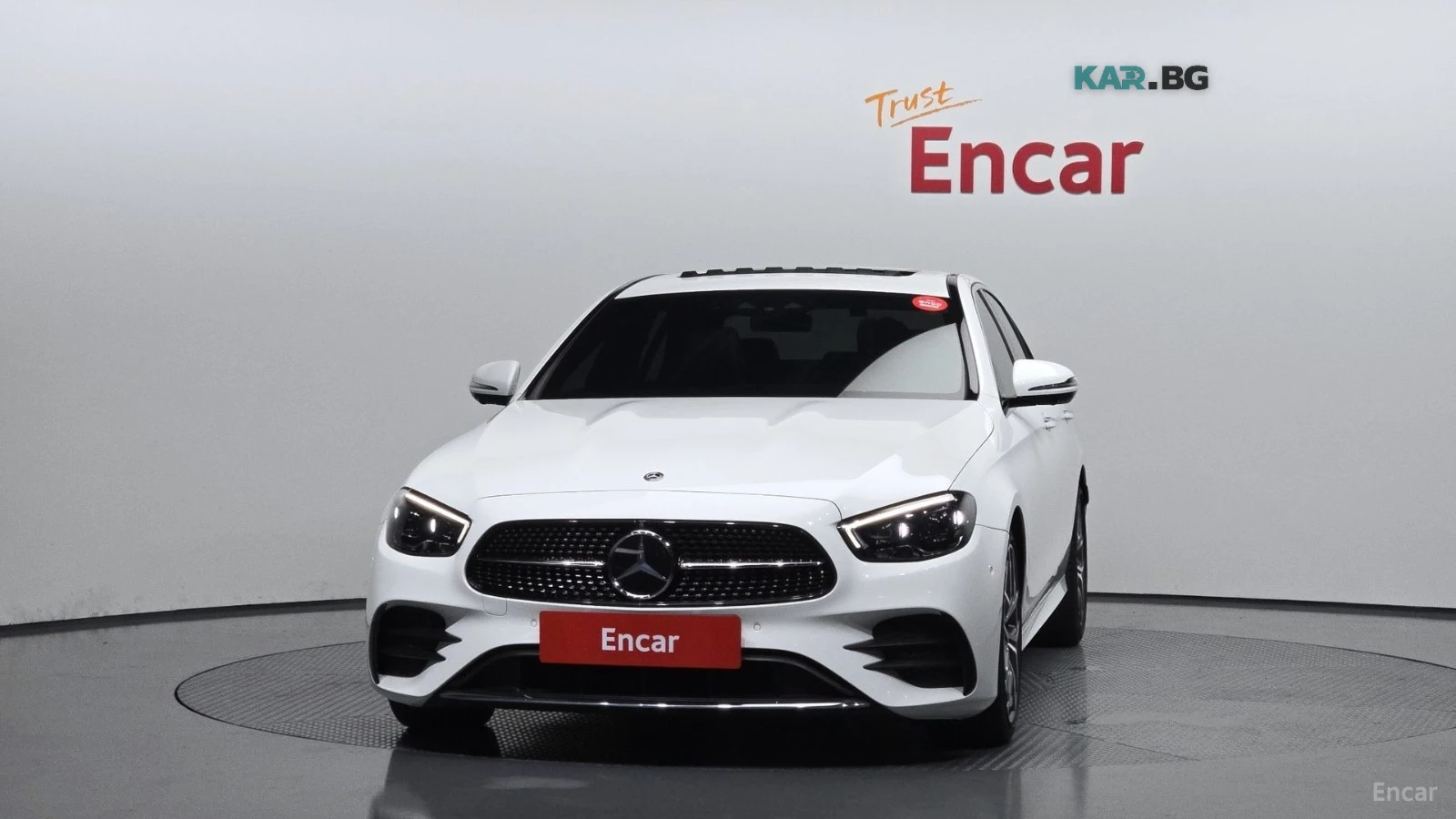 Mercedes-Benz E 220 4MATIC/AMG-LINE/DRIVE-ASSISTS/SUNROOF, снимка 2 - Автомобили и джипове - 55751470
