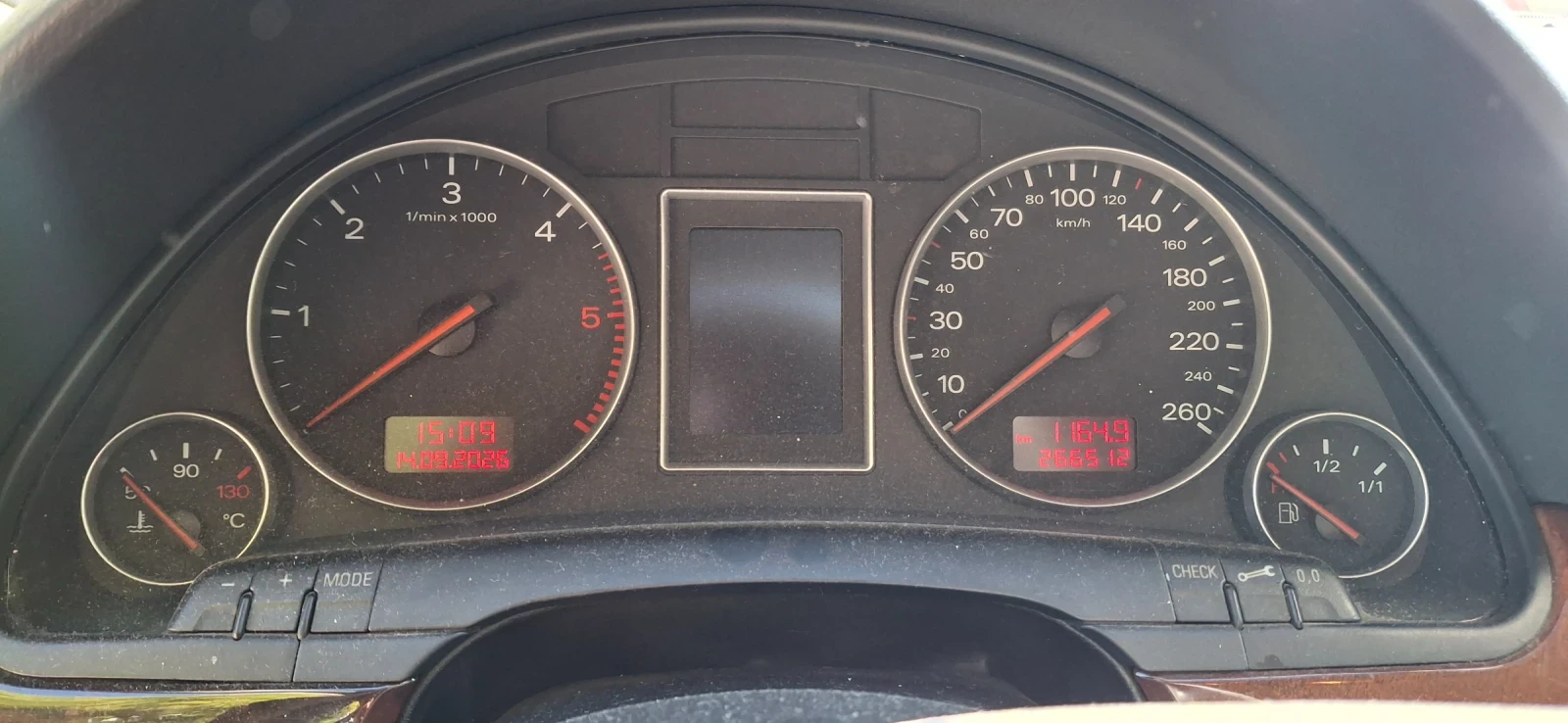 Audi A4, снимка 4 - Автомобили и джипове - 56083176