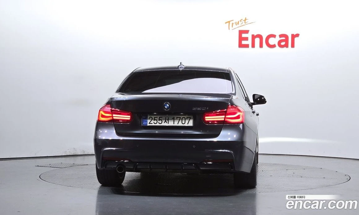 BMW 320 320i M Sport, снимка 2 - Автомобили и джипове - 56156545