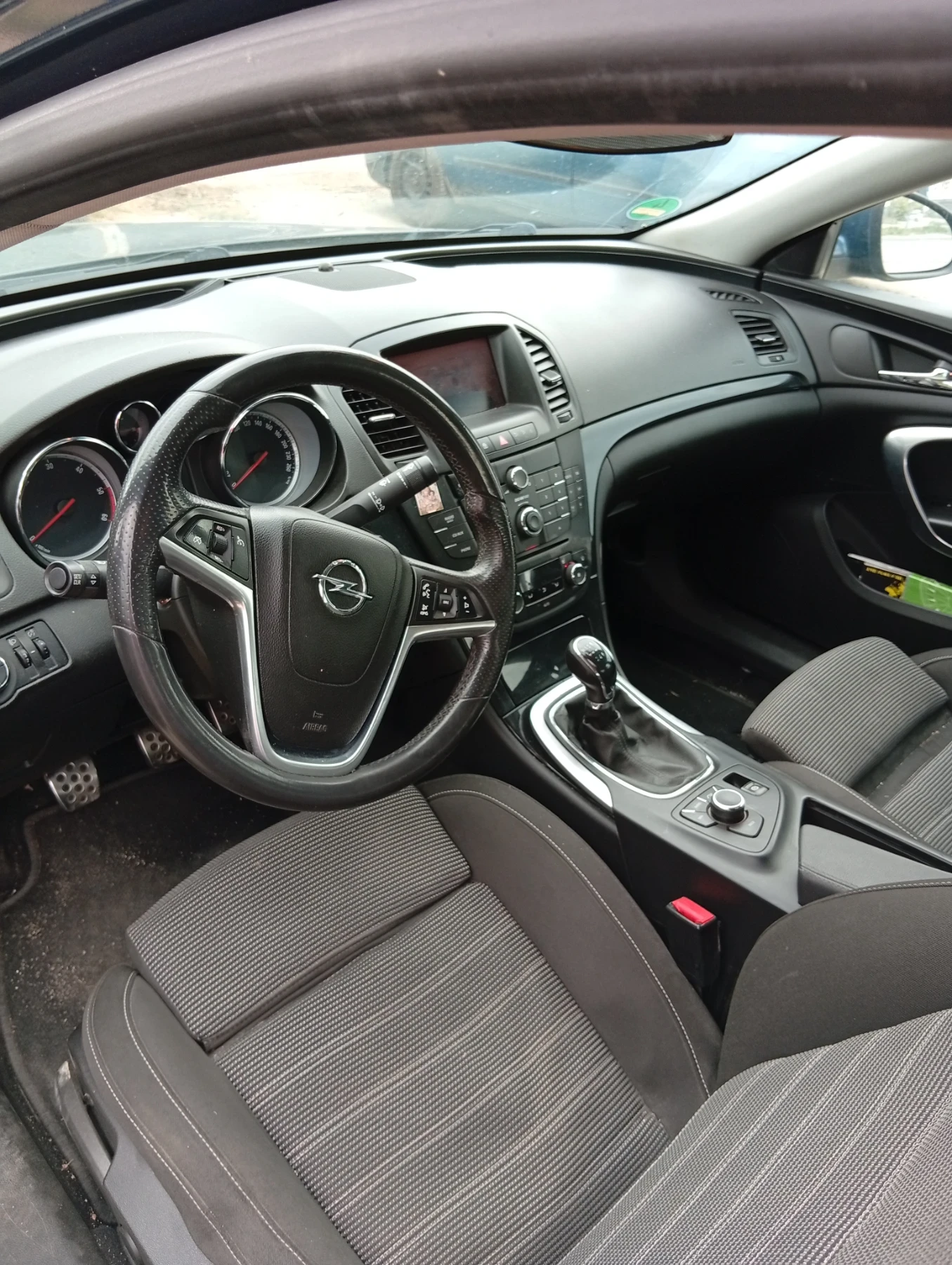 Opel Insignia, снимка 4 - Автомобили и джипове - 56184785