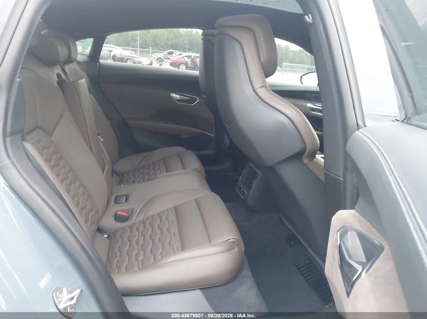 Audi E-Tron GT Prestige Quattro, снимка 8 - Автомобили и джипове - 56366807