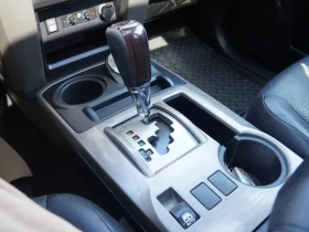 Toyota 4runner LIMITED* 4.0* V6* КАМЕРА* КЕЙЛЕС* КОЖА* , снимка 11