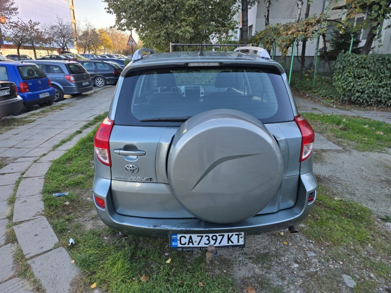 Toyota Rav4, снимка 3 - Автомобили и джипове - 47648786