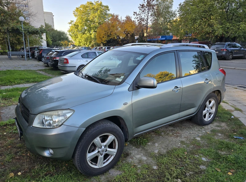 Toyota Rav4, снимка 2 - Автомобили и джипове - 49611045