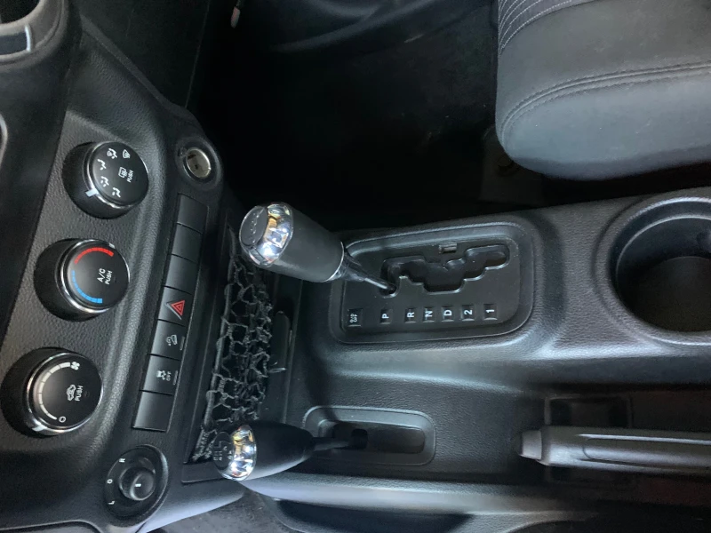 Jeep Wrangler Jeep Wrangler , снимка 8 - Автомобили и джипове - 48926217