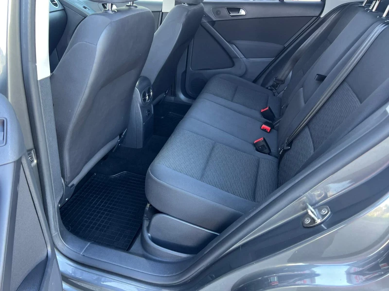 VW Tiguan 2.0TDI HIGHLINE 4MOTION NAVI KLIMATRONIK EVRO 5B, снимка 13 - Автомобили и джипове - 51535288