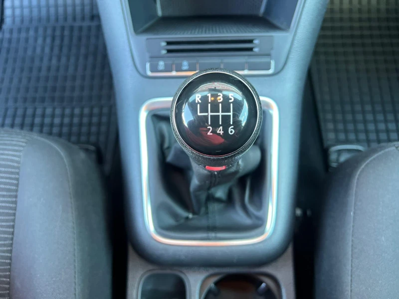 VW Tiguan 2.0TDI HIGHLINE 4MOTION NAVI KLIMATRONIK EVRO 5B, снимка 15 - Автомобили и джипове - 51535288