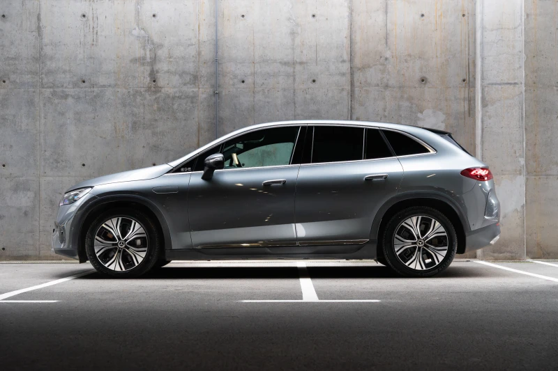 Mercedes-Benz EQE 350, снимка 4 - Автомобили и джипове - 52336689