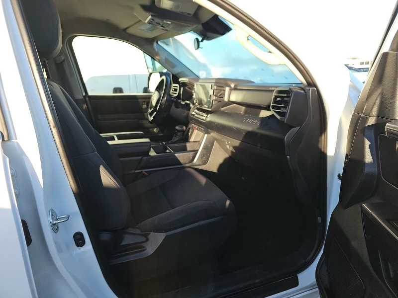 Toyota Tundra, снимка 8 - Автомобили и джипове - 53200452