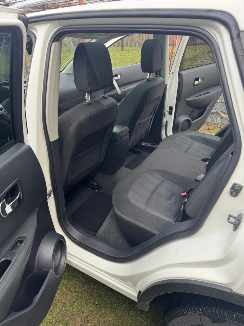 Nissan Qashqai 2.0dci 4x4, снимка 10 - Автомобили и джипове - 53585432