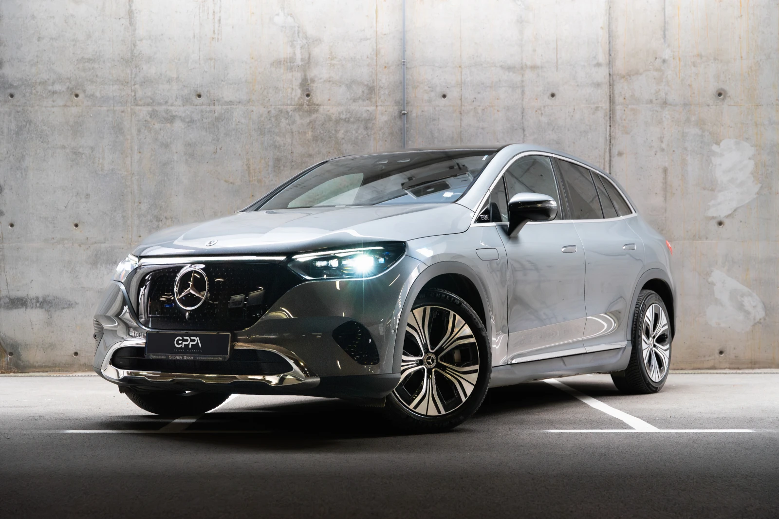 Mercedes-Benz EQE 350, снимка 1