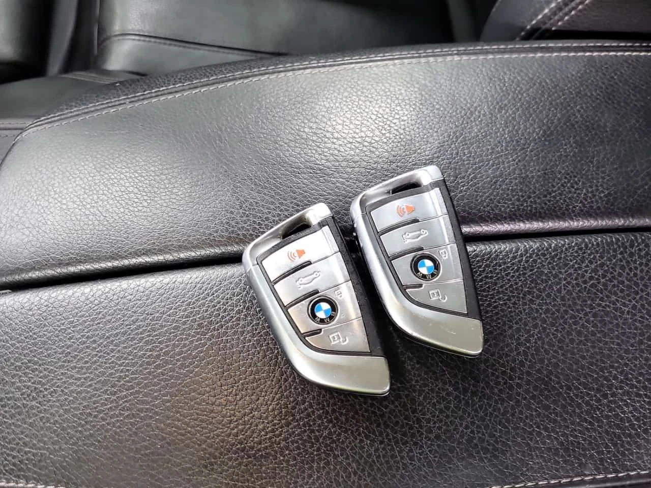 BMW X6 * XDRIVE35I * ПАНО * H/K * ПОДГРЕВИ * KEYLESS, снимка 8 - Автомобили и джипове - 54015118