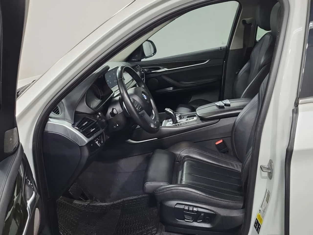 BMW X6 * XDRIVE35I * ПАНО * H/K * ПОДГРЕВИ * KEYLESS, снимка 5 - Автомобили и джипове - 54015118