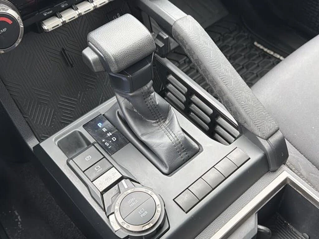 Toyota Tacoma АвтоКредит* (ЦЕНА ДО БГ), снимка 13 - Автомобили и джипове - 54140775