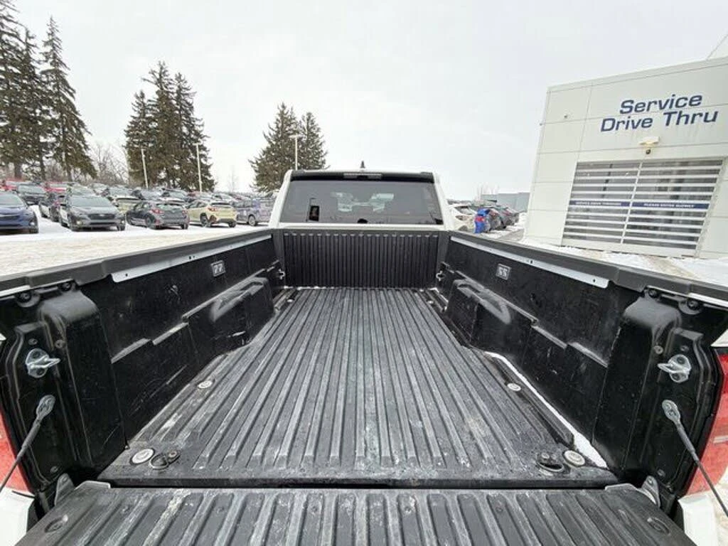 Toyota Tacoma АвтоКредит* (ЦЕНА ДО БГ), снимка 12 - Автомобили и джипове - 54140775