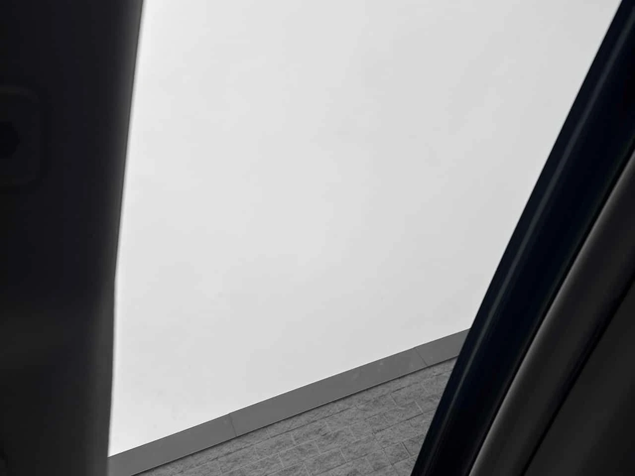 Toyota Highlander Hybrid XLE/ШИБЕДАХ/ПОДГРЕВ/CARFAX/ФИНАНСИРАНЕ, снимка 9 - Автомобили и джипове - 54642149