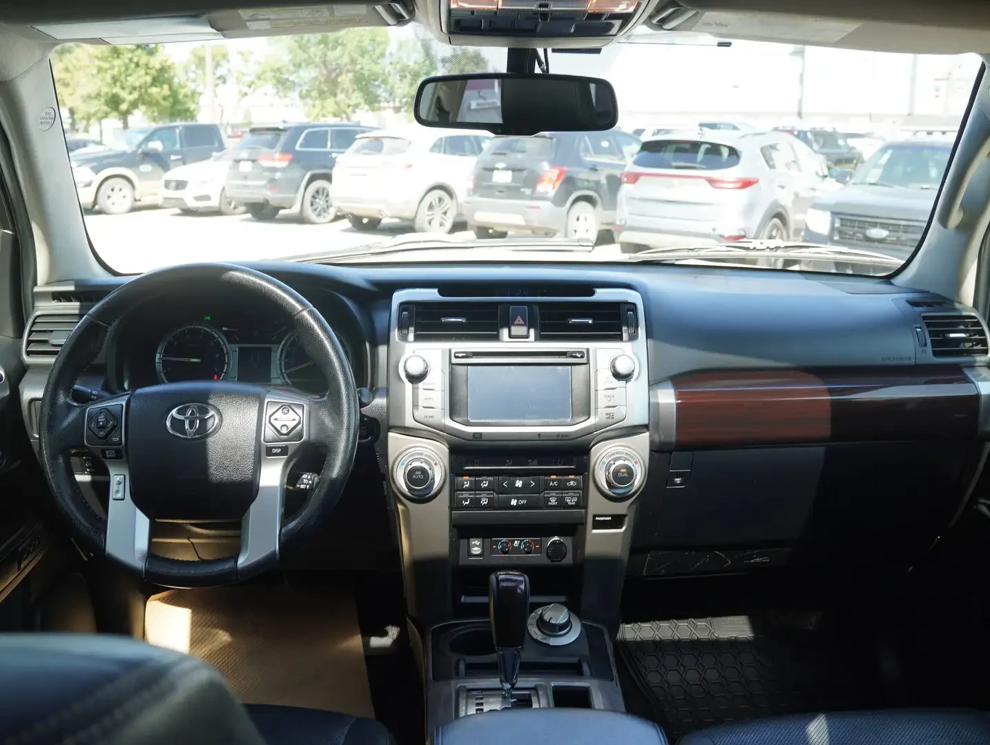 Toyota 4runner LIMITED* 4.0* V6* КАМЕРА* КЕЙЛЕС* КОЖА* , снимка 8 - Автомобили и джипове - 55463590