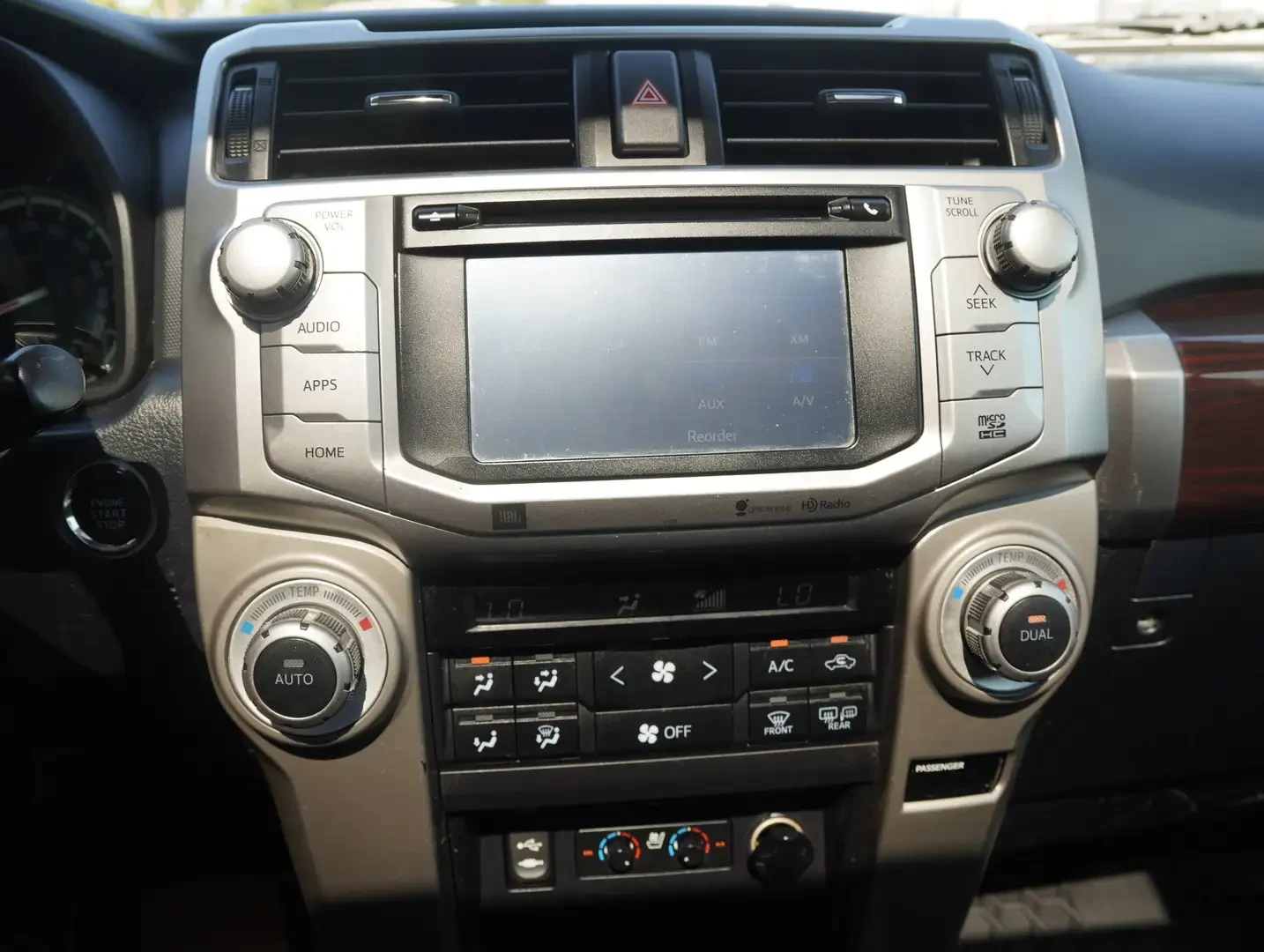 Toyota 4runner LIMITED* 4.0* V6* КАМЕРА* КЕЙЛЕС* КОЖА* , снимка 10 - Автомобили и джипове - 55463590