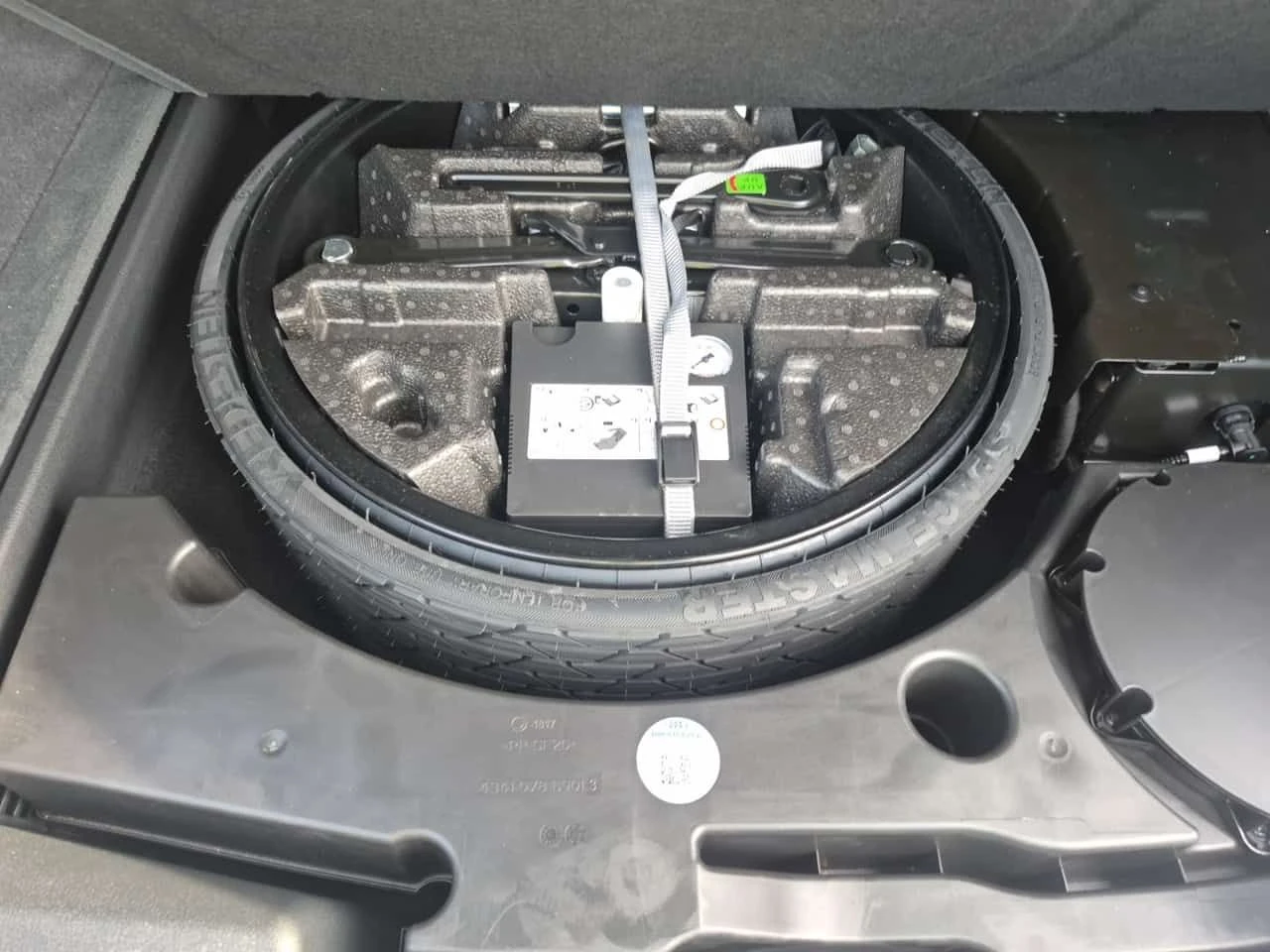 Audi Q8 * TECHNIK * CARFAX * ОПЦИЯ ЗА ФИНАНСИРАНЕ, снимка 15 - Автомобили и джипове - 55566046