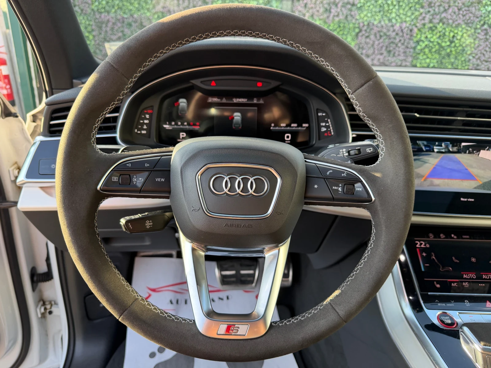 Audi SQ7 PANO/MATRIX/LASER/CARPLAY/CAM/СОБСТВЕН ЛИЗИНГ, снимка 10 - Автомобили и джипове - 55815474