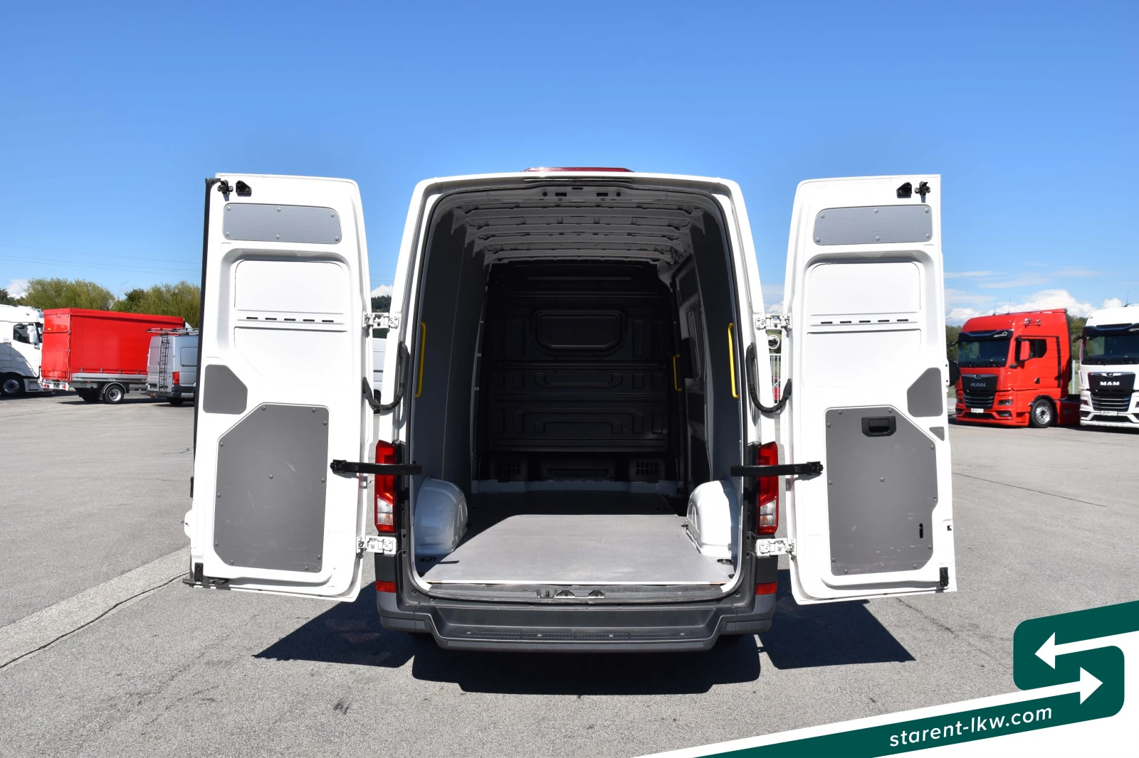 VW Crafter VAN26023, снимка 6 - Бусове и автобуси - 55842194