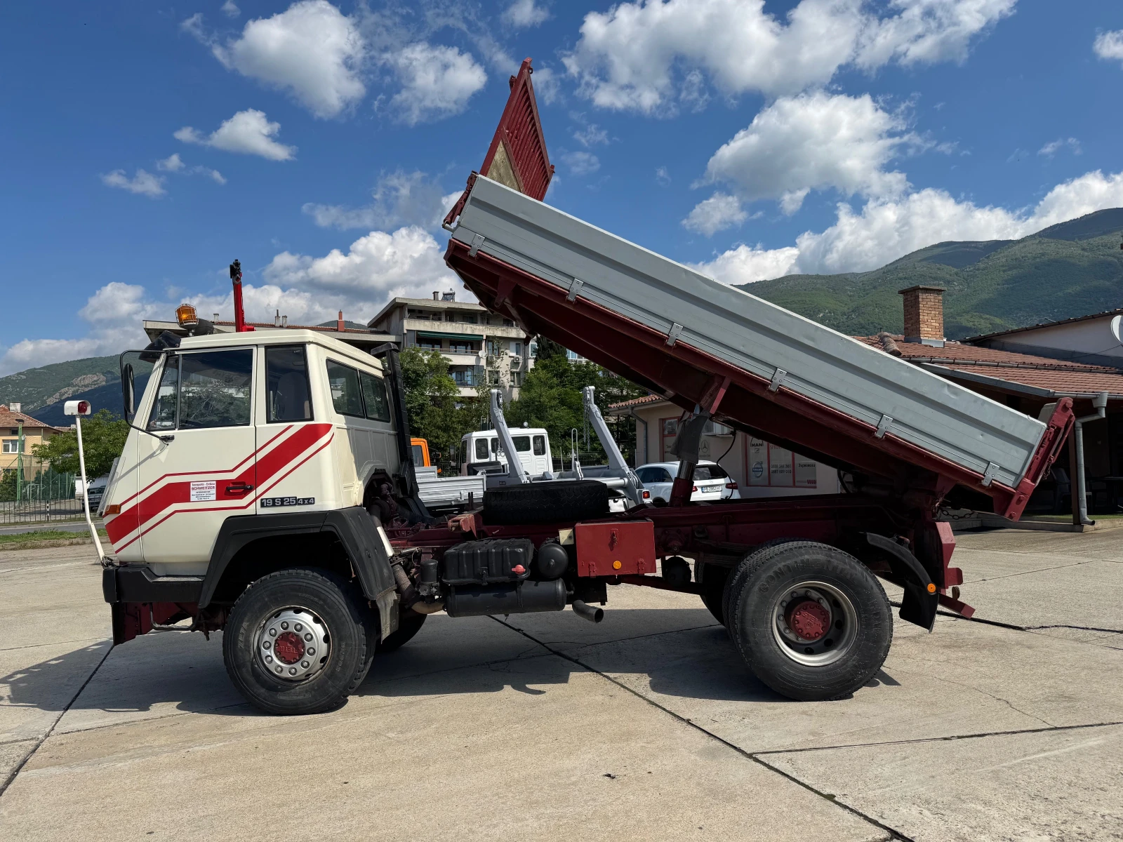 Steyr 19 19s24 , 4x4 , тристранен самосвал  - изображение 2
