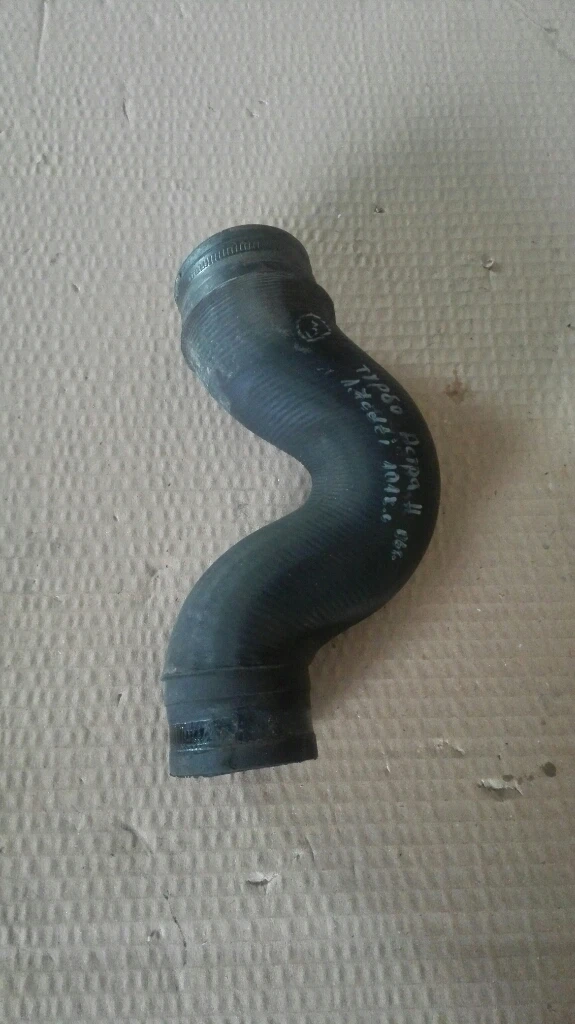 Маркуч турбо Опел Астра Н 1.7цдти (3)