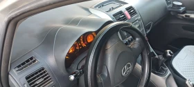 Toyota Auris, снимка 7