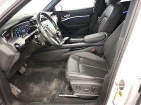 Audi E-Tron SPORTBACK TECHNIK| PANO| HEAD-UP| 360|  - 27000 € / 52807.41 лв. - 14965358 10