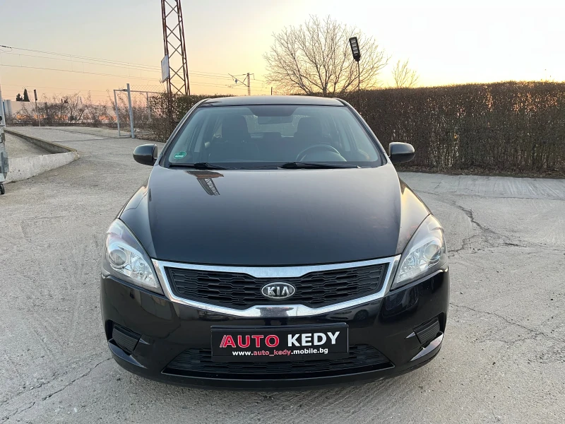 Kia Ceed 1.4i, снимка 1 - Автомобили и джипове - 49065992