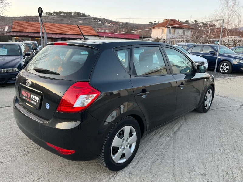 Kia Ceed 1.4i, снимка 6 - Автомобили и джипове - 49065992