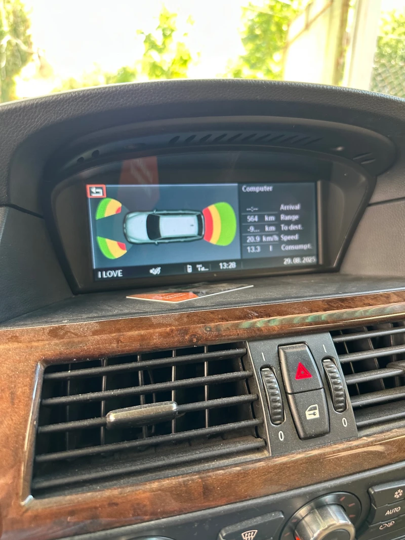 BMW 530 X Drive 160000км., снимка 8 - Автомобили и джипове - 52102834