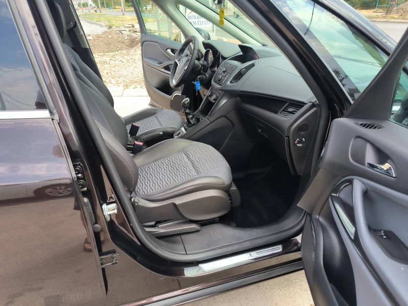 Opel Zafira 1.6i-6sk.-Navi-7m, снимка 17 - Автомобили и джипове - 51049716