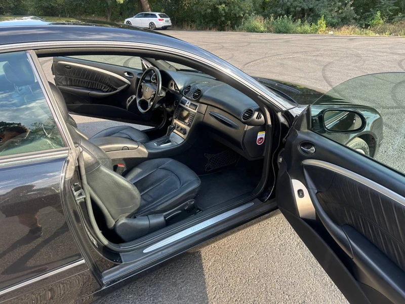 Mercedes-Benz CLK 350, снимка 15 - Автомобили и джипове - 51821292